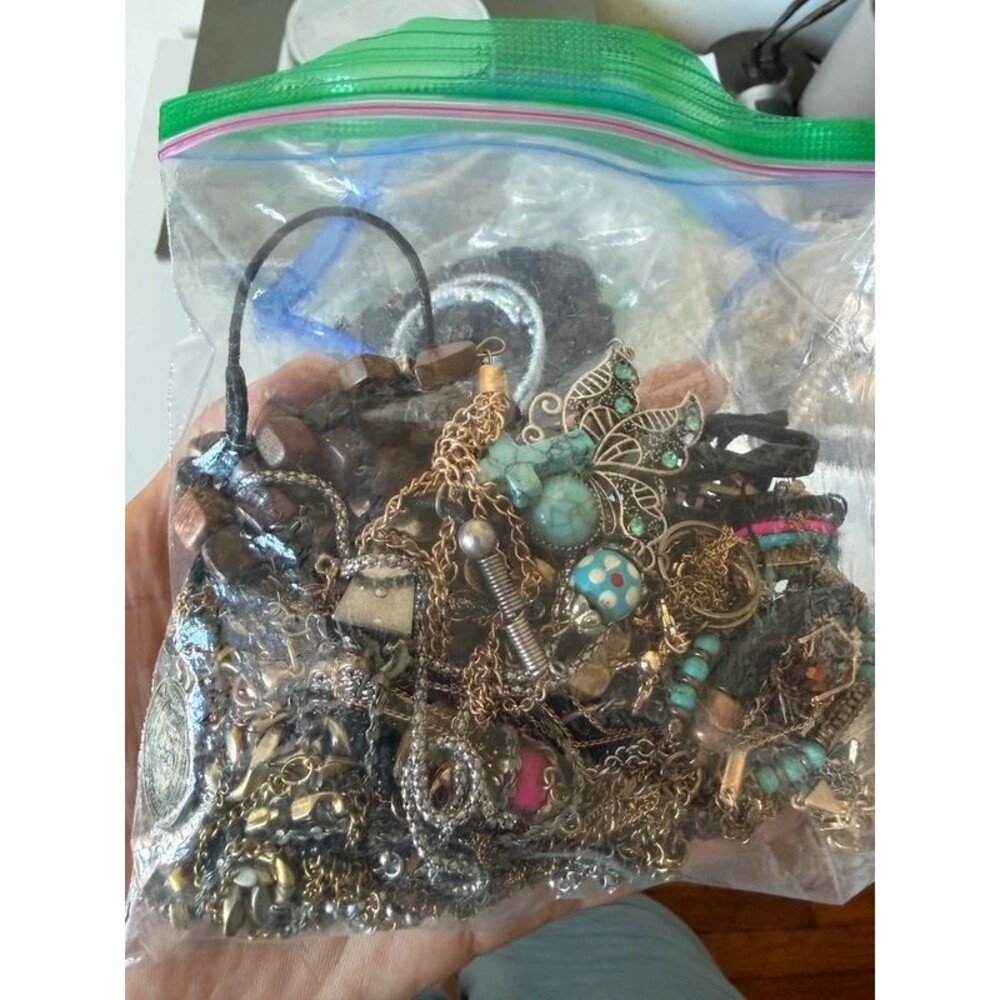 6lb vintage costume jewelry (as is)